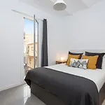 Cozy And Quiet In Trendy Sants