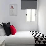 Cozy And Quiet In Trendy Sants