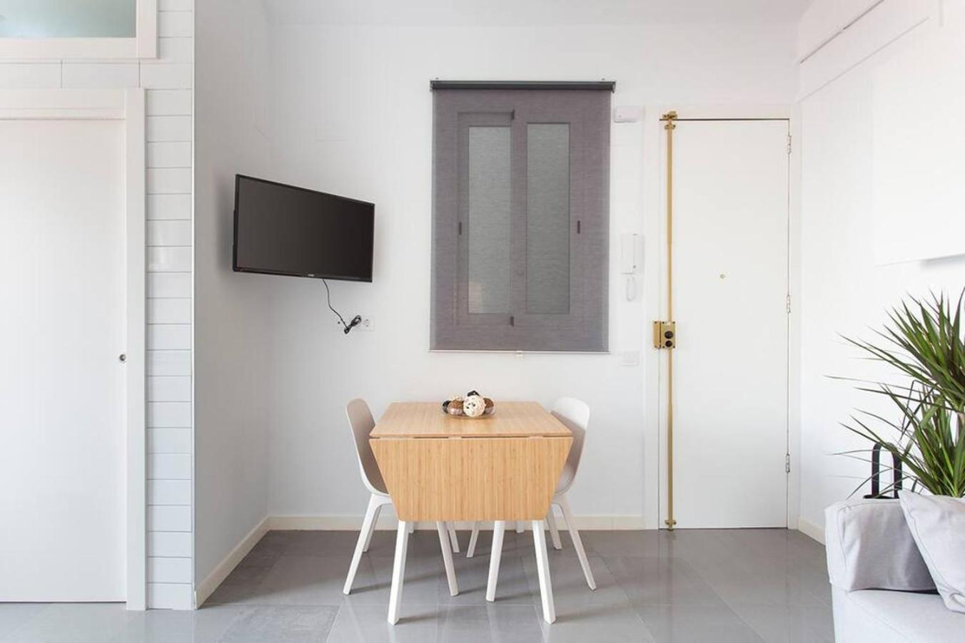 Cozy And Quiet In Trendy Sants *